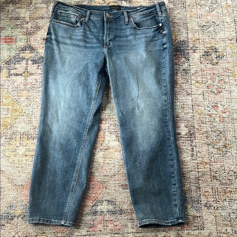 Silver Jeans Suki Plus Size Mid Rise Straight Leg Stretch Jeans size 18W L29